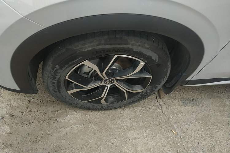 Used BYD Yuan PLUS 2024 Honor Edition 430KM Leading Model Left Front Wheel Hub