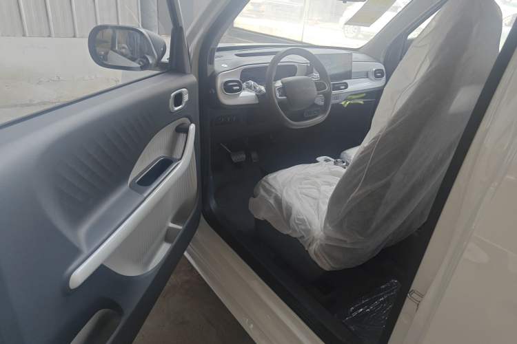 Used Livan Blue Balloon 2025 Model Dynamic Version Driver Seat