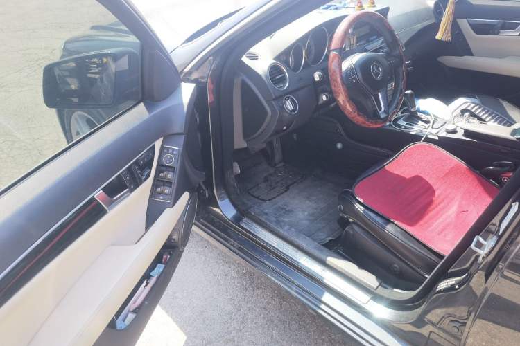 Used Mercedes-Benz C-Class 2013 C 260 CGI Fashion Model
