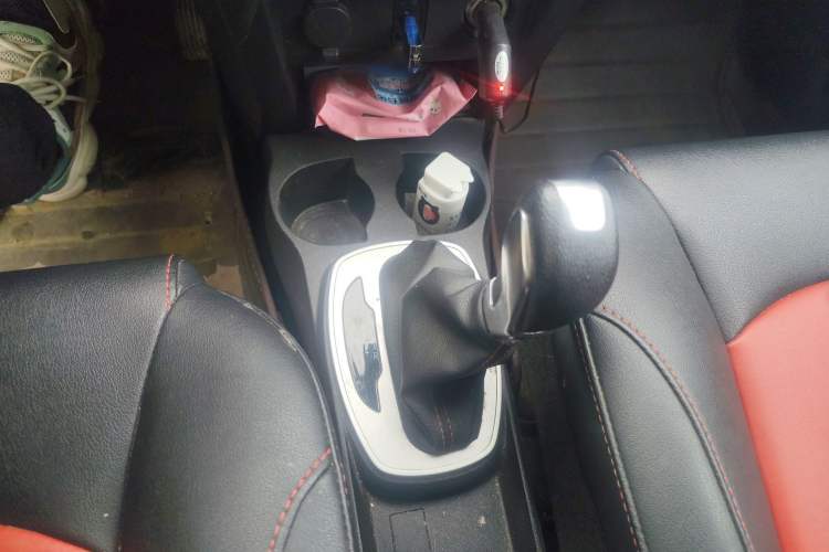 Used Haval H1 2017 Red-Label 1.5L AMT Luxury Model Gear Lever
