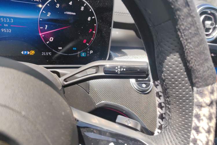 Used Mercedes-Benz C-Class 2025 Facelift C 260 L Sport Edition Gear Lever