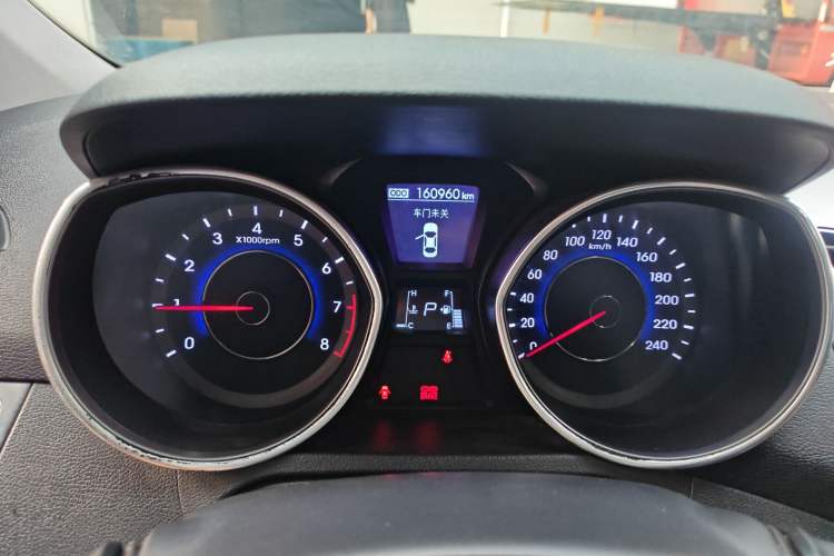 Used Hyundai Elantra (5th Generation / Langdong) 2016 1.6L Automatic Prestige Model
