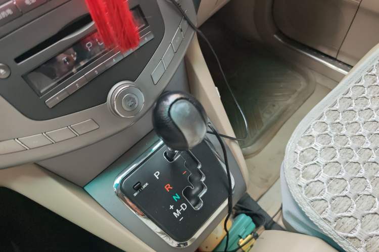 Used BYD S6 2012 2.4L Automatic Luxury Edition
