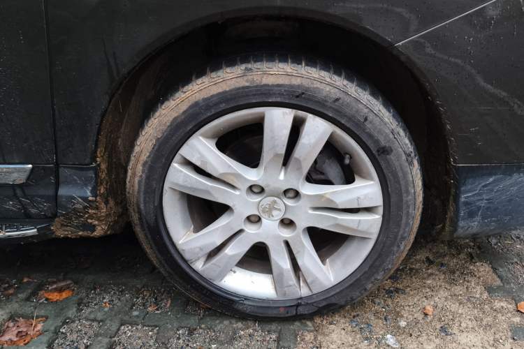 Used Peugeot 3008 2013 2.0L Automatic Trend Edition
