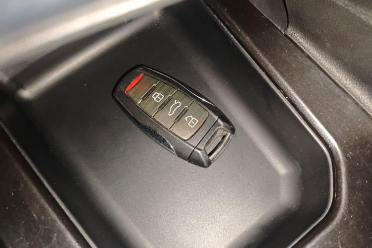 Used Haval H6 2018 Blue Label 2.0T Automatic Luxury Model Interior 1