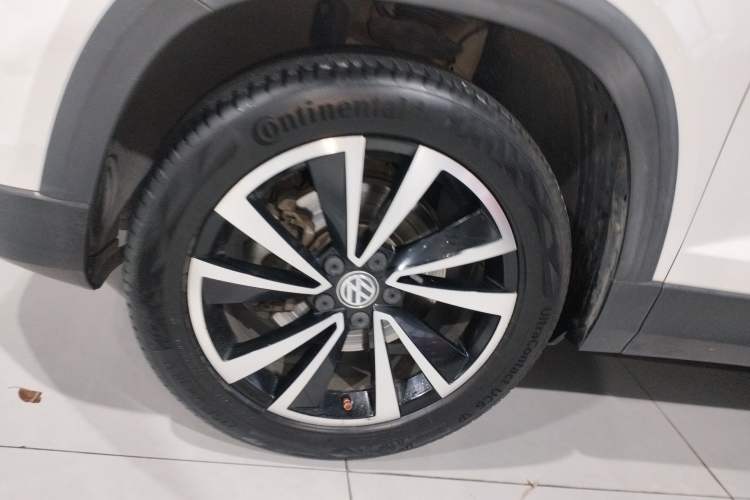 Used Volkswagen Tharu 2019 280TSI Two-Wheel Drive Luxury Edition China V Standard Left Front Wheel Hub