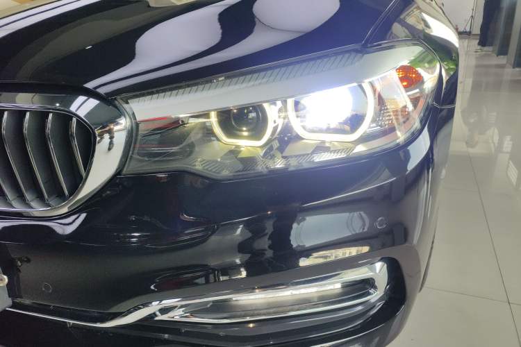 Used BMW 5 Series 2019 525Li Luxury Package