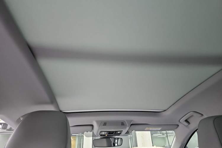 Used Volkswagen ID.6 X 2023 Upgraded Version Kinetic All-Wheel Drive Edition Headliner