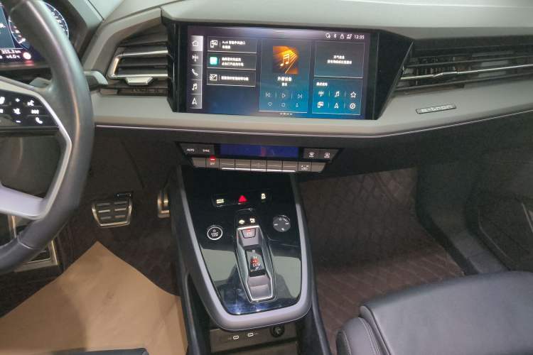 Used Audi Q5 e-tron 2023 40 e-tron Shining Edition Mecha Kit
