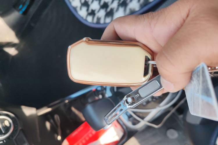 Used Kia kx1 Stonic 2021 1.4L CVT Sunroof Model Vehicle Key