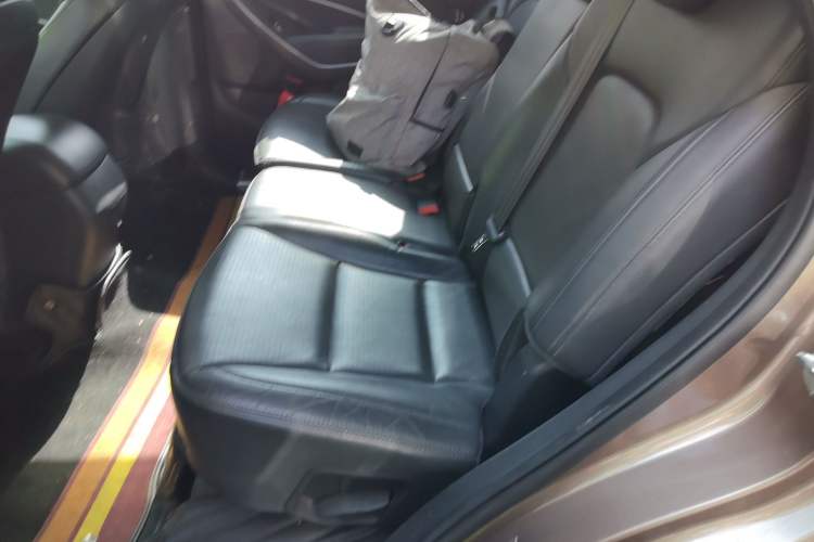 Used Hyundai Santa Fe 2013 2.4L Automatic Two-Wheel Drive Smart Version