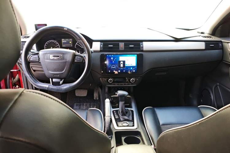 Used Qoros 3 2014 Hatchback 1.6T Automatic Zhiyue Enhanced Model
