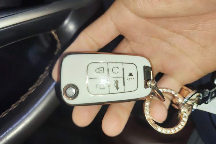 Used Buick LaCrosse 2013 2.4L SIDI Luxury Comfort Edition Vehicle Key