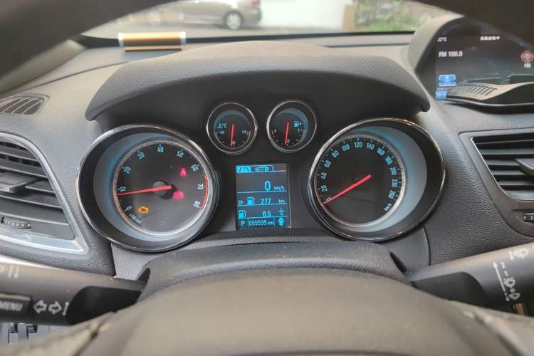 Used Buick Encore 2014 1.4T Automatic All-Wheel-Drive Flagship Edition