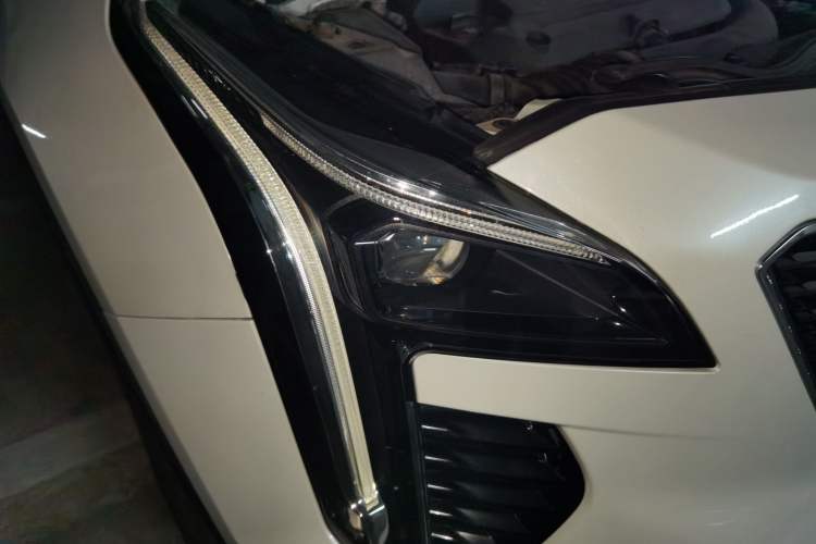 Used Cadillac XT4 2018 28T Two-Wheel Drive Leading Version