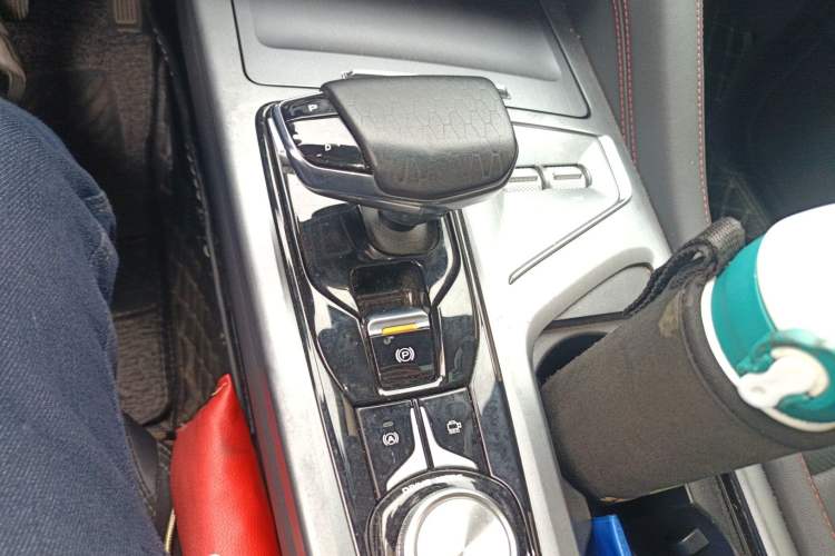 Used CHANGAN CS75 PLUS 2022 1.5T Automatic Luxury Model Gear Lever