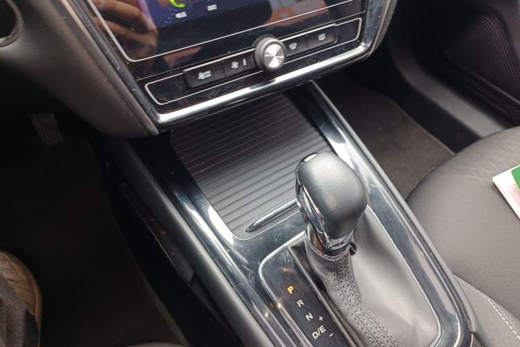 Used Roewe i5 2020 1.5L Automatic 4G Connected Linghao Edition
