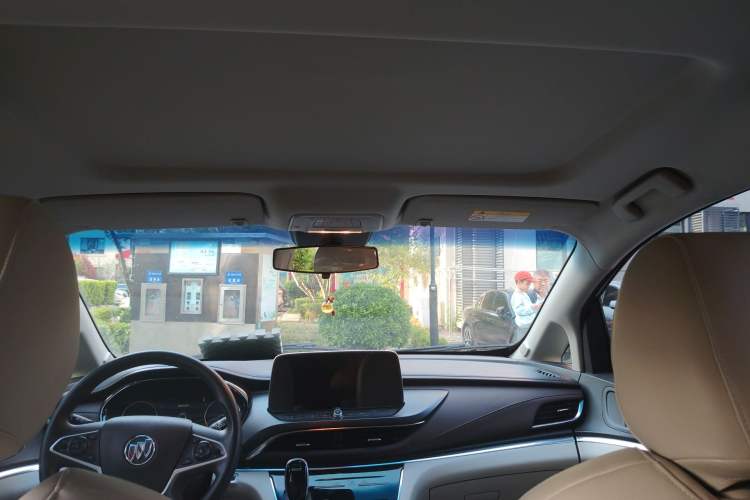 Used Buick GL8 2023 Land Executive Class Smart Enjoyment Model Headliner