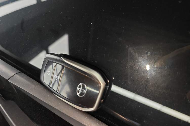 Used Toyota Harrier 2022 2.0L CVT Two-Wheel Drive Deluxe Edition