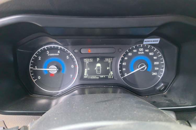 Used Dongfeng Fengon 580 2017 1.5T CVT Luxury Model Instrument Cluster
