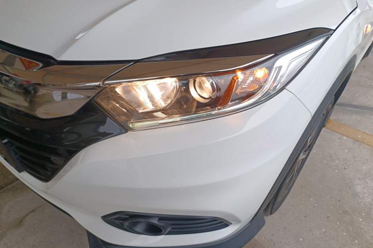 Used Honda Vezel 2020 1.5L CVT Pioneer Edition
