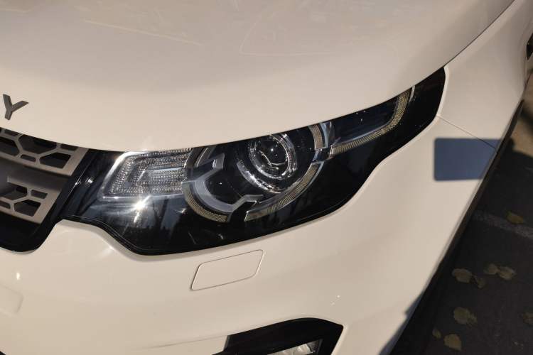 Used Land Rover Discovery Sport 2018 240 PS PURE Edition
