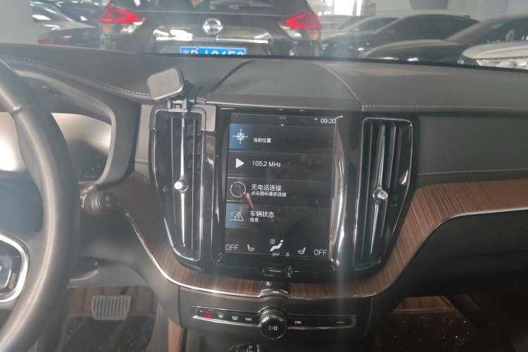 Used Volvo XC60 2021 T5 4x4 Smart Luxury Edition