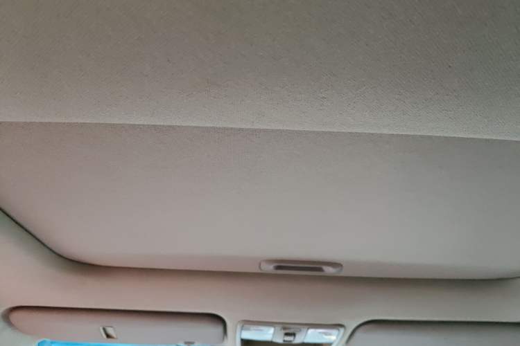 Used Kia K2 2012 Hatchback 1.4L Automatic Cool Edition Headliner