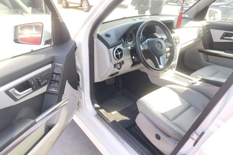 Used Mercedes-Benz GLK-Class 2014 GLK 260 4MATIC Dynamic Model