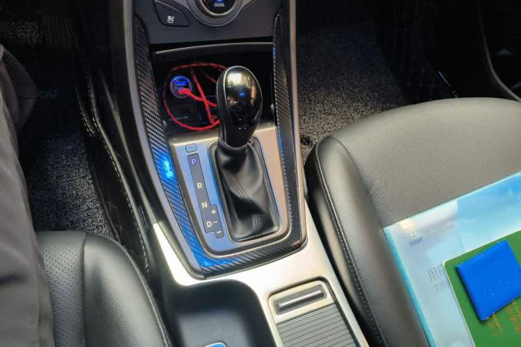 Used Hyundai Elantra (5th Generation / Langdong) 2015 1.6L Automatic Luxury Model Gear Lever