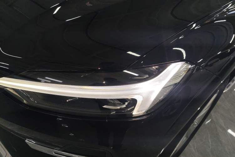 Used Volvo XC60 2022 B5 4x4 Zhiyi Luxury Edition