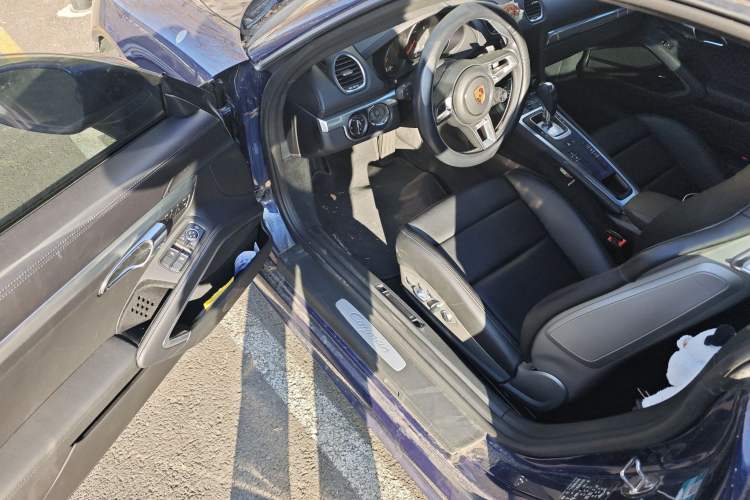 Used Porsche 718 2020 Cayman 2.0T
