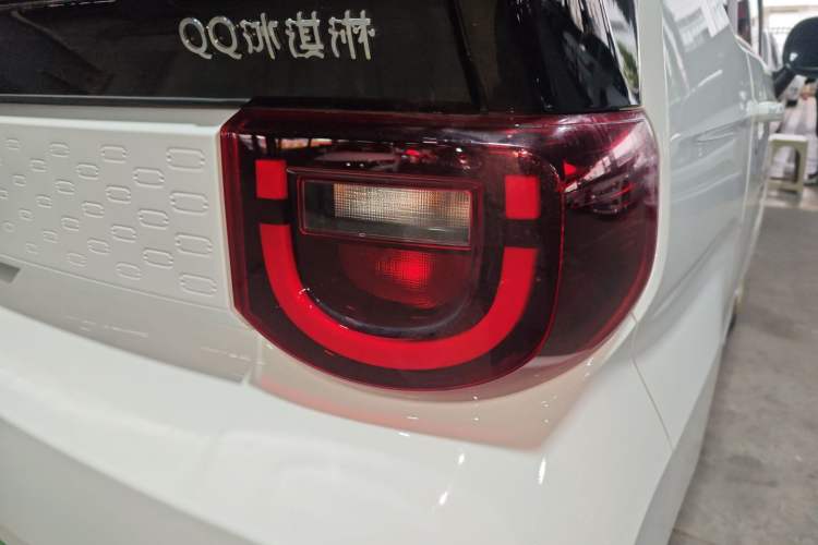 Used Chery QQ Ice Cream 2022 120km Conical Shape Lithium Iron Phosphate