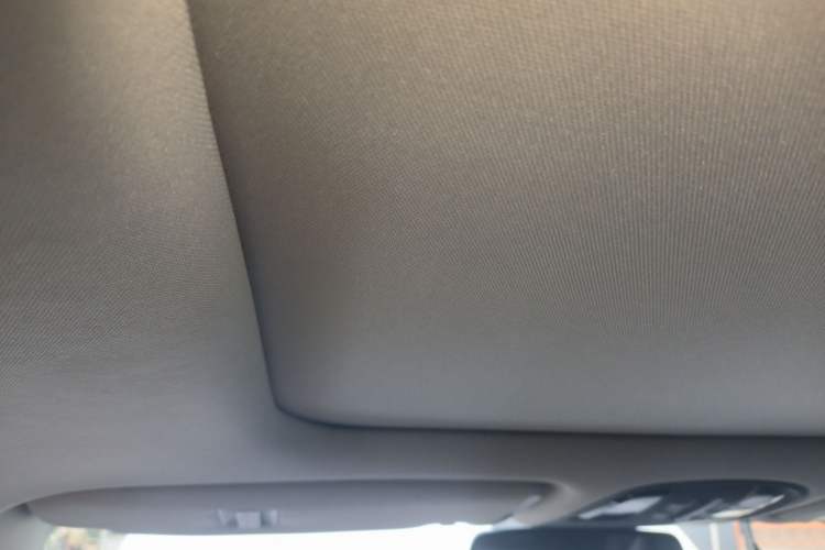 Used Kia Sorento 2015 Sorento L 2.4L Gasoline 4WD Elite Edition 7 Seats China IV Standard
