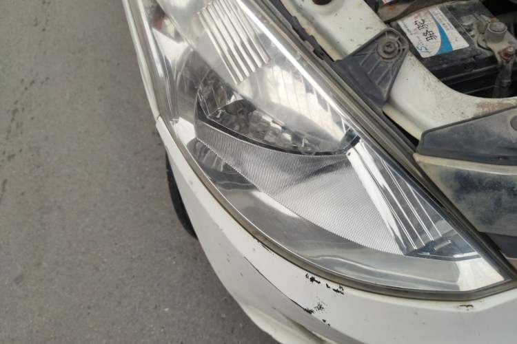 Used Wuling Rongguang V 2016 1.2L Practical Version Right Front Headlight