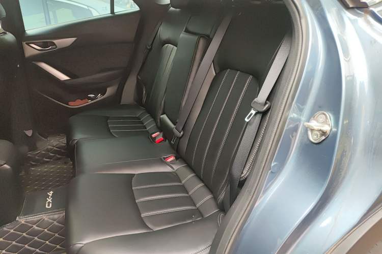 Used Mazda CX-4 2018 2.0L Automatic Two-Wheel Drive Blue Sky Dynamic Version China V Standard