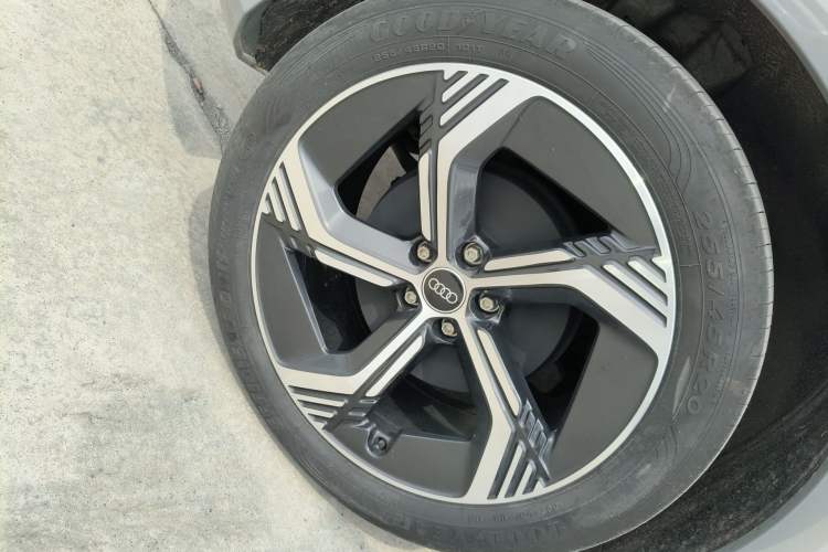 Used Audi Q4 e-tron 2023 40 e-tron Creation Edition Midnight