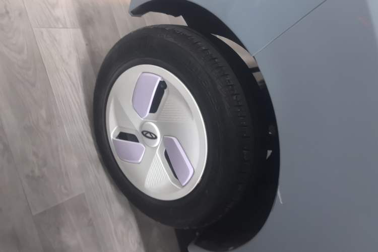 Used Chery QQ Ice Cream 2022 170km Sundae Phosphate Lithium-Ion