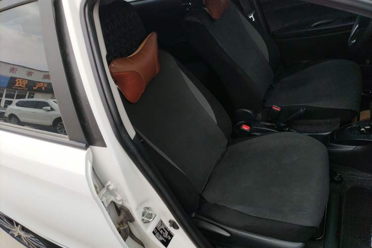 Used Toyota Vios 2021 1.5L CVT Innovation Edition Right Front Seat