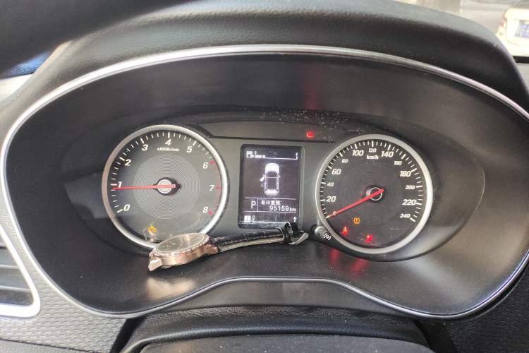 Used Baojun 730 2019 1.5T CVT Fashion Model 7 Seats China V Emission Standard
