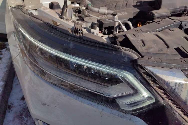 Used Nissan Qashqai 2022 2.0L CVT XV Premier Luxury Edition Right Front Headlight