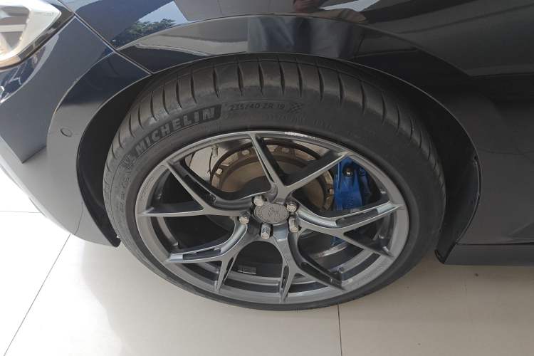 Used BMW 3 Series 2022 Restyled 330Li xDrive M Sport Night Edition Package Exterior 4