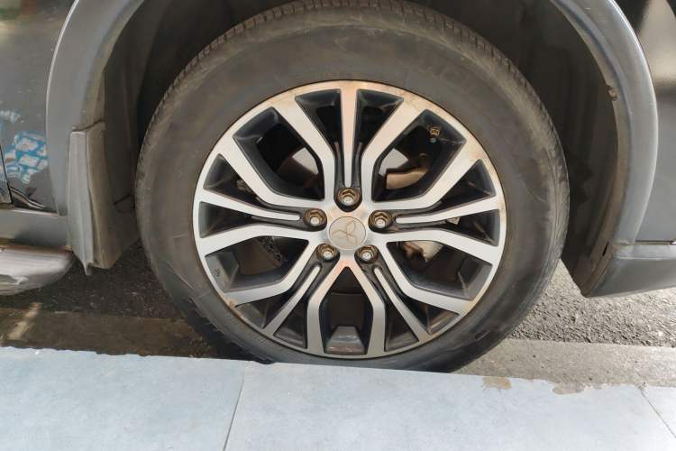 Used Mitsubishi Outlander 2018 2.0L Two-Wheel Drive Glory Edition 5 Seats
