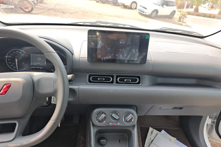 Used Wuling Hongguang New Energy 2025 Extended-Range Hybrid 50 km Standard Version