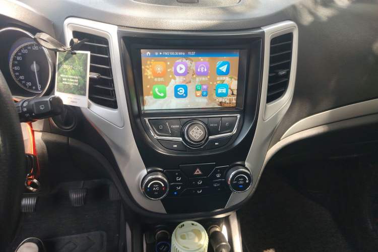 Used CHANGAN CS35 2016 1.6L Manual Luxury Model China IV Standard
