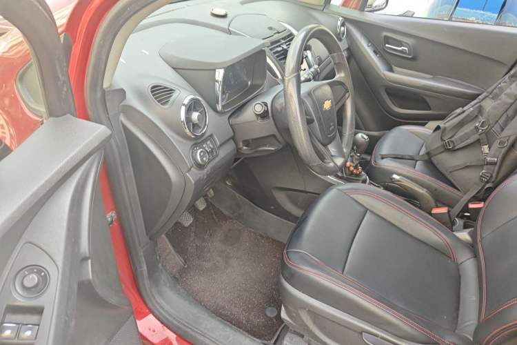 Used Chevrolet Trax 2016 1.4T Manual Two-Wheel Drive Comfort Version with Sunroof
