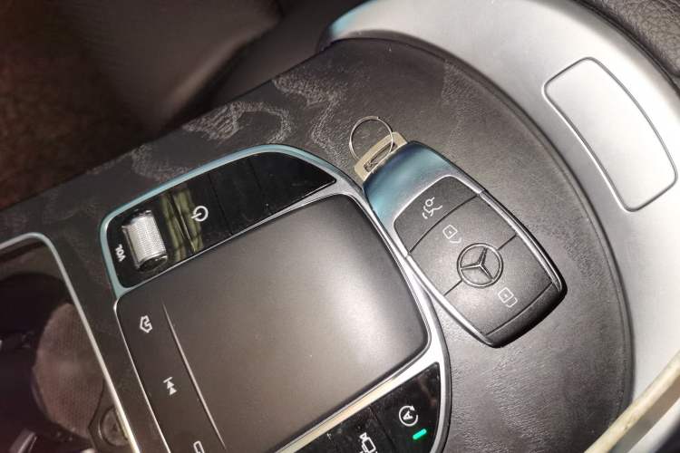 Used Mercedes-Benz C-Class 2021 C 200 L Fashion Edition Sport Version
