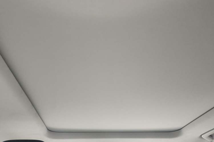 Used iCAR 03 2024 401km Two-Wheel Drive Standard Advanced Version Headliner