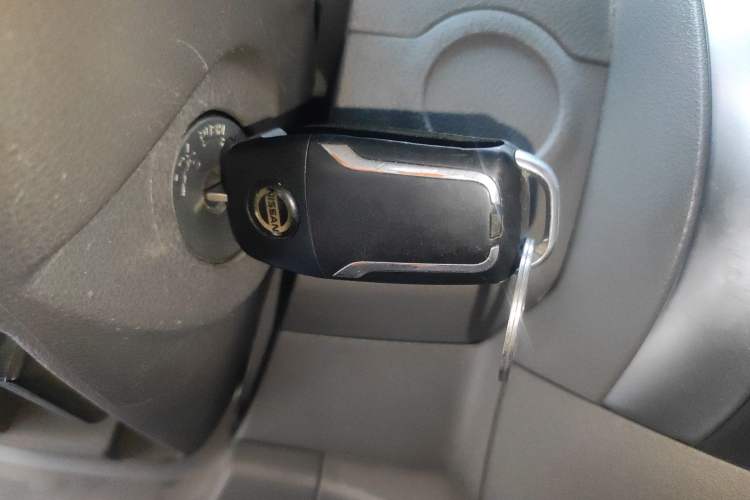 Used Nissan Sunny 2011 1.5XE Manual Comfort Edition Vehicle Key