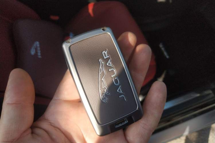 Used Jaguar XEL 2024 2.0T 250 PS R-DYNAMIC S Advanced Sport Edition Vehicle Key